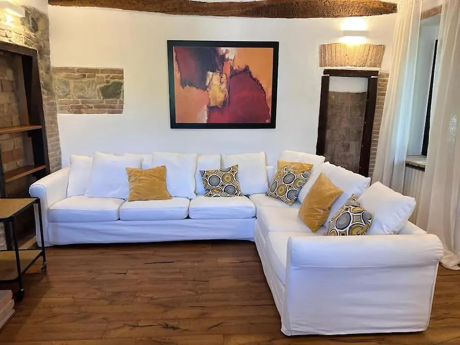 Apartment Appartamento Con Vista Collina Fornovo Di Taro Piantonia Italy