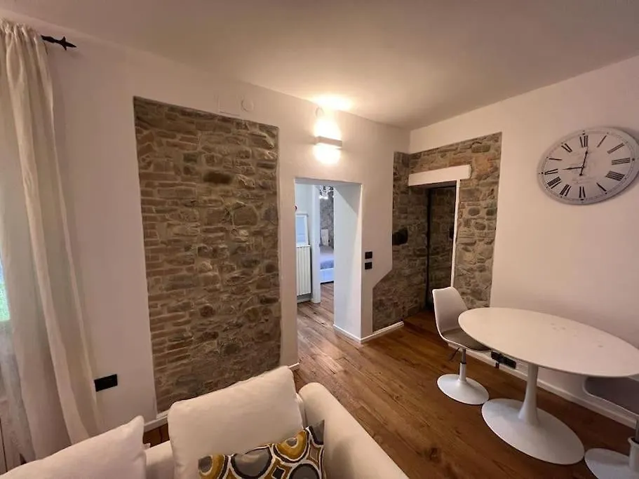 Appartamento Con Vista Collina Fornovo Di Taro Piantonia Apartment